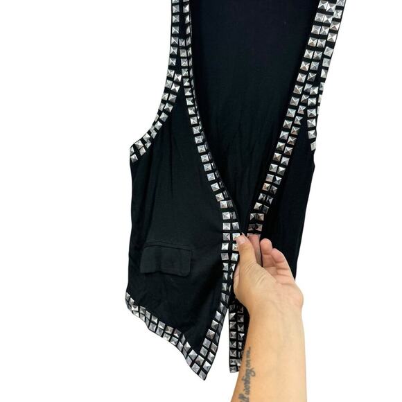 Central Park West Black Jersey Knit Stud Embellished Edgy Black Vest Womens M - Picture 2 of 6